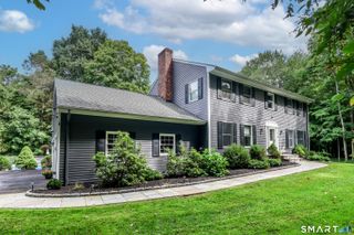 33 Brookwood Drive, Newtown, CT 06470