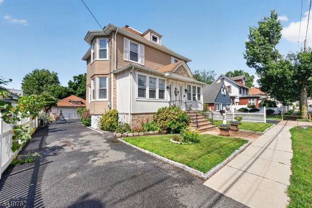 30 Elm St, Ridgefield Park Village, NJ 07660