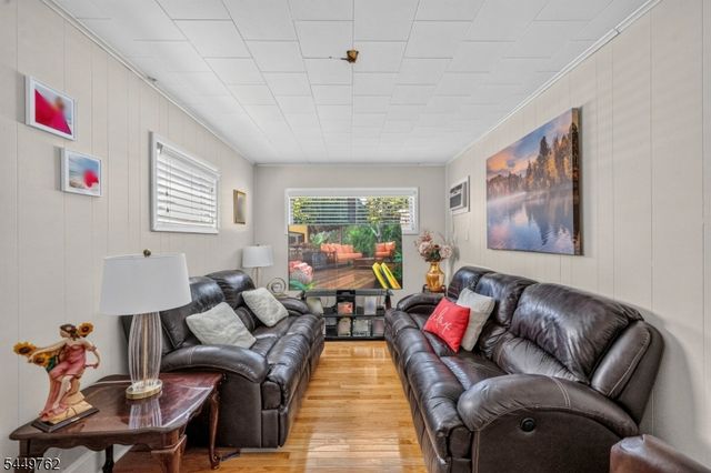 30 Elm St, Ridgefield Park Village, NJ 07660