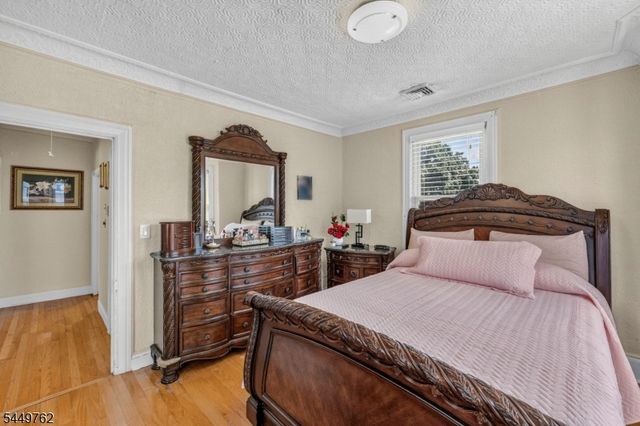 30 Elm St, Ridgefield Park Village, NJ 07660