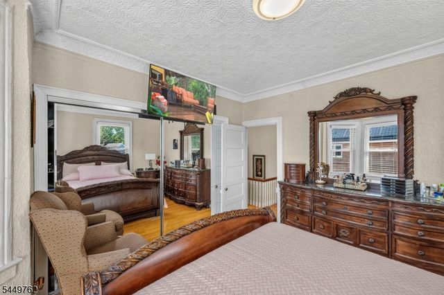 30 Elm St, Ridgefield Park Village, NJ 07660