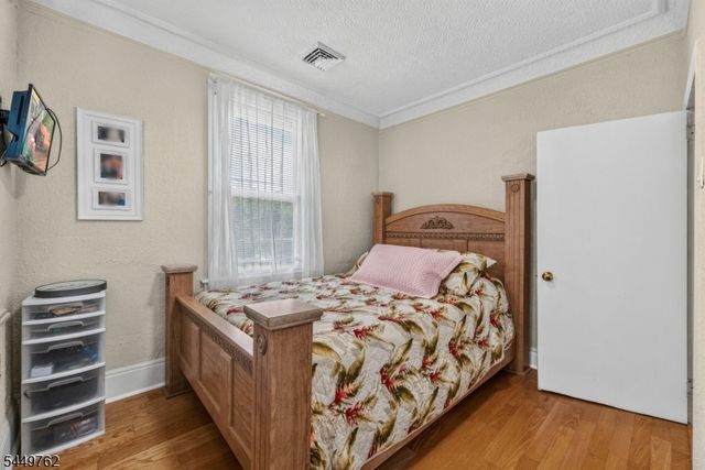 30 Elm St, Ridgefield Park Village, NJ 07660