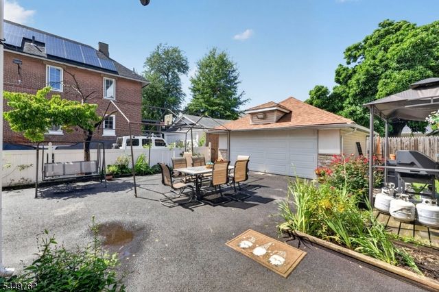 30 Elm St, Ridgefield Park Village, NJ 07660