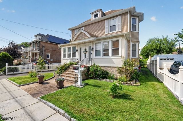 30 Elm St, Ridgefield Park Village, NJ 07660