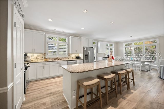 1 Sea Oak Ln, Hilton Head Island, SC 29928