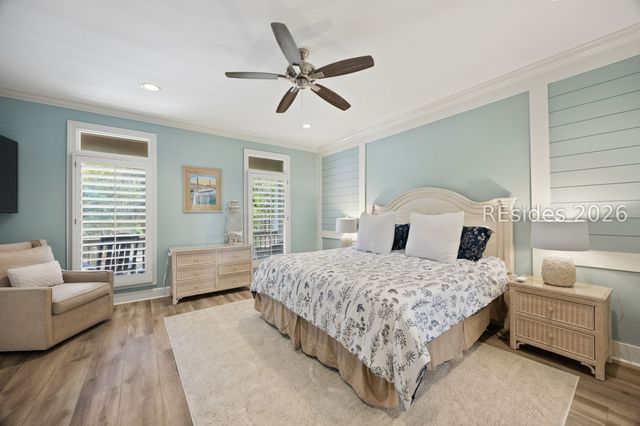 1 Sea Oak Ln, Hilton Head Island, SC 29928