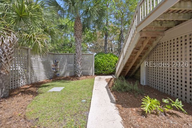 1 Sea Oak Ln, Hilton Head Island, SC 29928