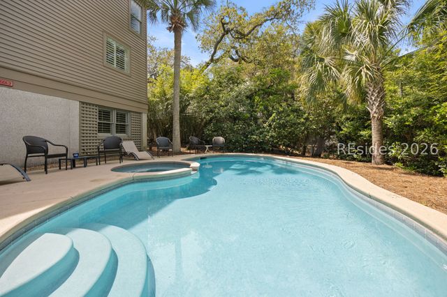 1 Sea Oak Ln, Hilton Head Island, SC 29928