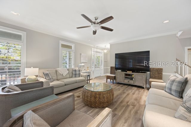 1 Sea Oak Ln, Hilton Head Island, SC 29928
