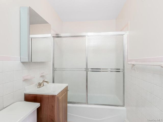 201 Shonnard Terrace, Yonkers, NY 10701