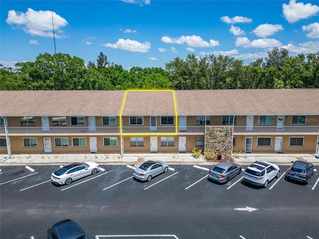 8039 GARDEN DRIVE 205, Seminole, FL 33777