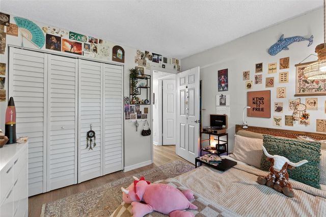 8039 GARDEN DRIVE 205, Seminole, FL 33777