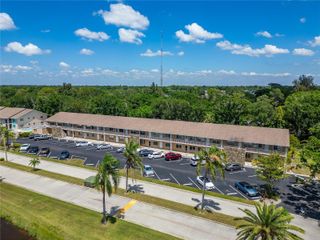 8039 GARDEN DRIVE 205, Seminole, FL 33777