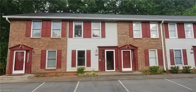 5918 King Charles Court, Clemmons, NC 27012