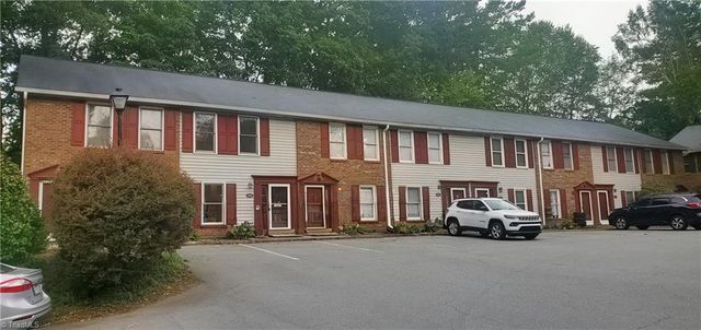 5918 King Charles Court, Clemmons, NC 27012