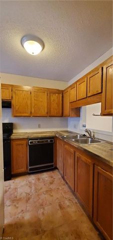 5918 King Charles Court, Clemmons, NC 27012