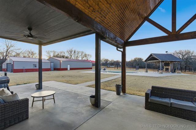 12340 Will Sampson Road, Okmulgee, OK 74447