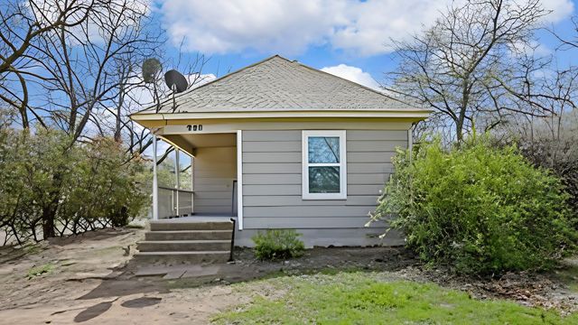 900 W Nelson Street, Denison, TX 75020