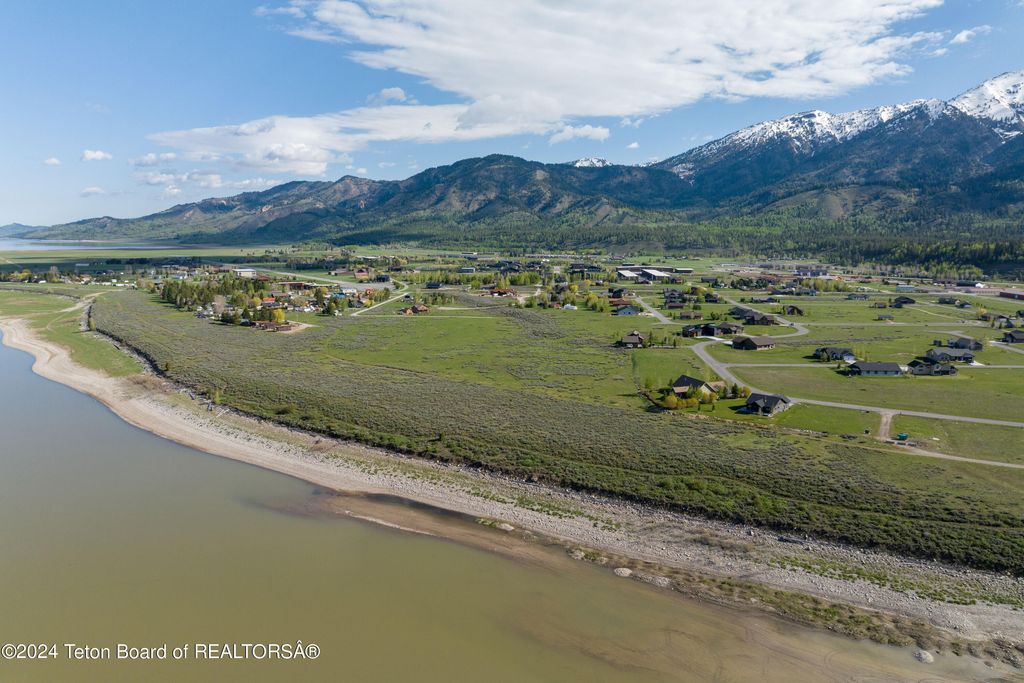 E LAKE CABIN Road, Alpine, WY 83128 photo 13