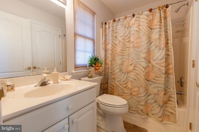 25 LA COSTA DR, Egg Harbor Township, NJ 08234