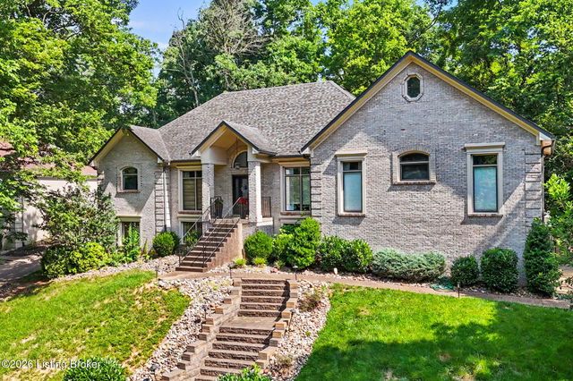 2811 Alta Vista Ct, Louisville, KY 40206