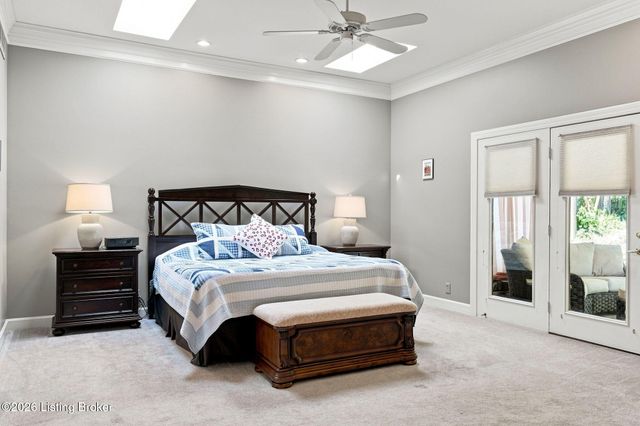 2811 Alta Vista Ct, Louisville, KY 40206