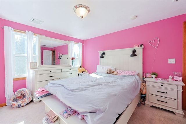 11 Parnell St, Millis, MA 02054