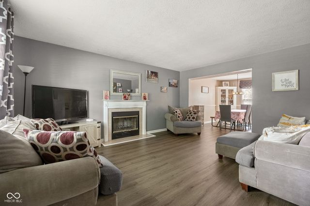 11740 Sand Creek Boulevard, Fishers, IN 46037