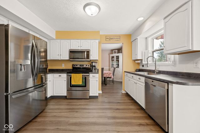 11740 Sand Creek Boulevard, Fishers, IN 46037
