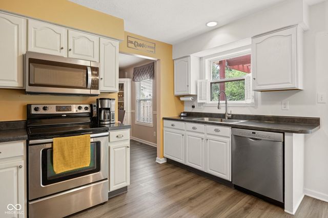 11740 Sand Creek Boulevard, Fishers, IN 46037