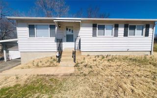 1385 Heydt Avenue, St Louis, MO 63135