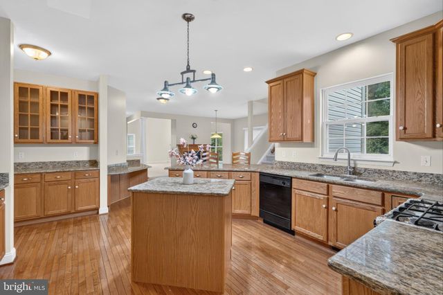 17 BLACKBIRD CT, Newark, DE 19702