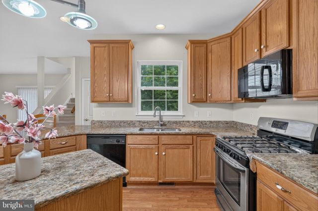 17 BLACKBIRD CT, Newark, DE 19702