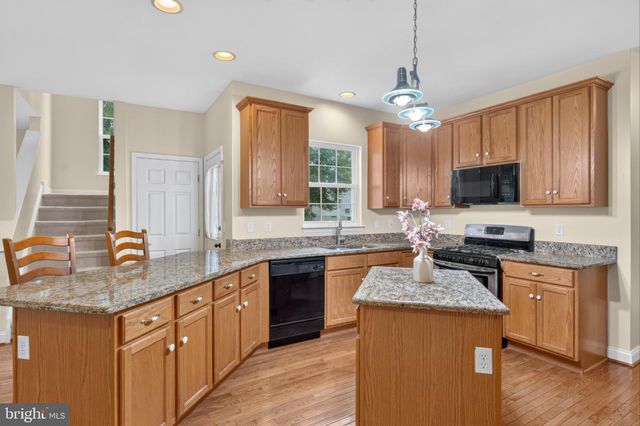 17 BLACKBIRD CT, Newark, DE 19702