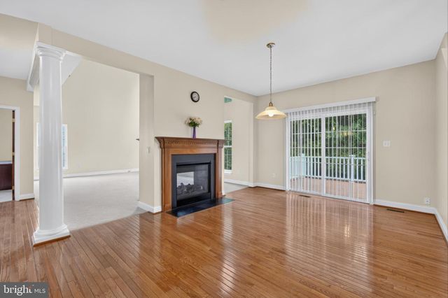 17 BLACKBIRD CT, Newark, DE 19702