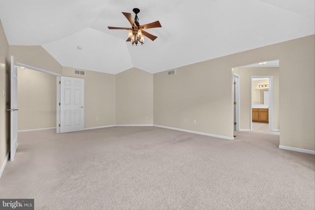 17 BLACKBIRD CT, Newark, DE 19702