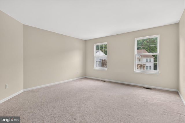 17 BLACKBIRD CT, Newark, DE 19702