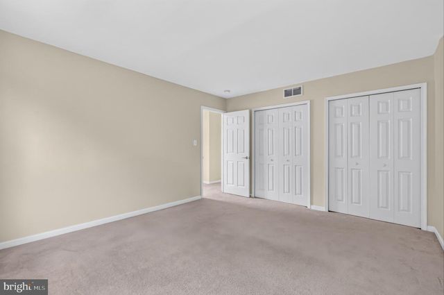17 BLACKBIRD CT, Newark, DE 19702