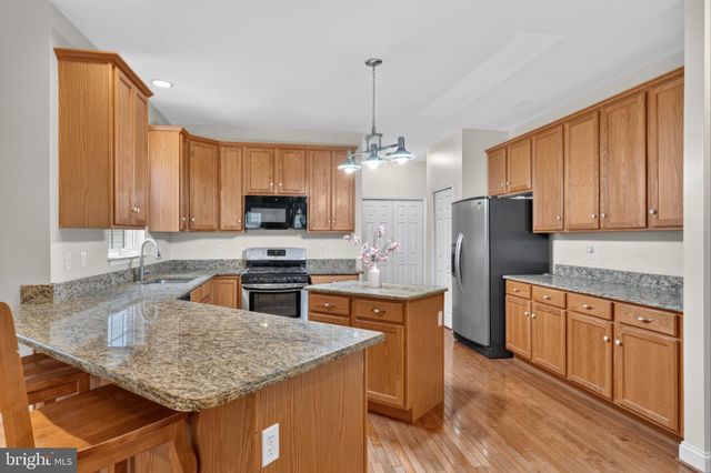 17 BLACKBIRD CT, Newark, DE 19702