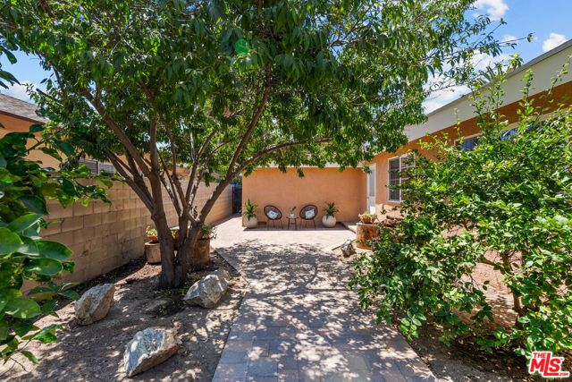 16857 Germain Street, Granada Hills (los Angeles), CA 91344