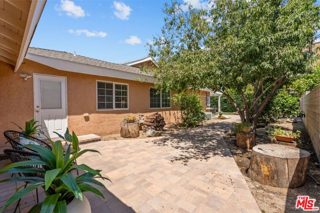 16857 Germain Street, Granada Hills (los Angeles), CA 91344