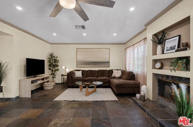 16857 Germain Street, Granada Hills (los Angeles), CA 91344