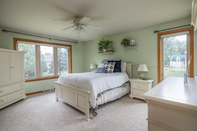 4149 WESTVIEW LANE, Oshkosh, WI 54904
