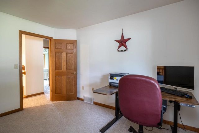 4149 WESTVIEW LANE, Oshkosh, WI 54904