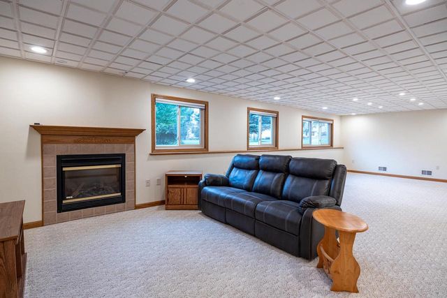 4149 WESTVIEW LANE, Oshkosh, WI 54904