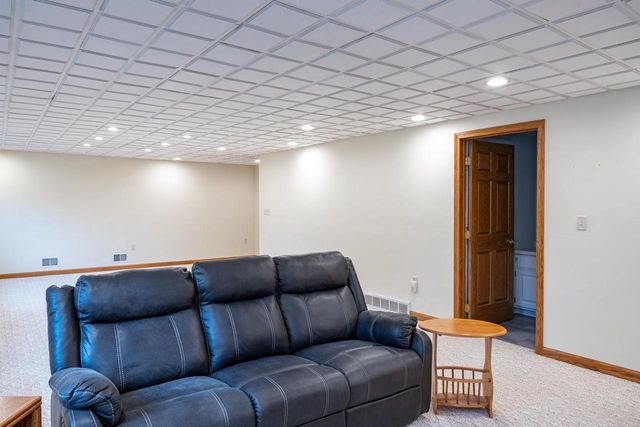 4149 WESTVIEW LANE, Oshkosh, WI 54904