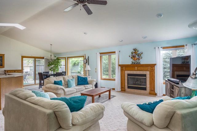 4149 WESTVIEW LANE, Oshkosh, WI 54904