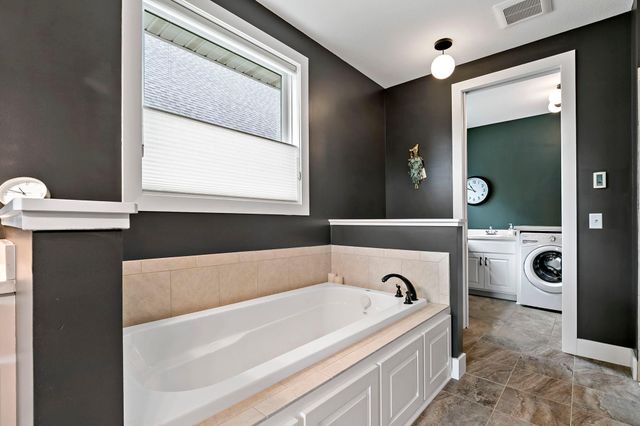 11418 Sunflower Lane N, Lake Elmo, MN 55042