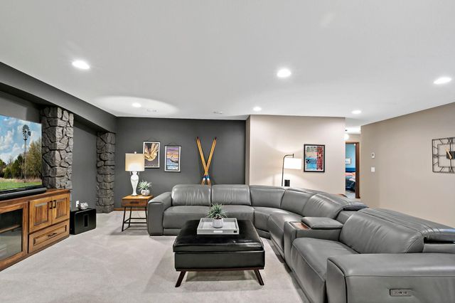 11418 Sunflower Lane N, Lake Elmo, MN 55042