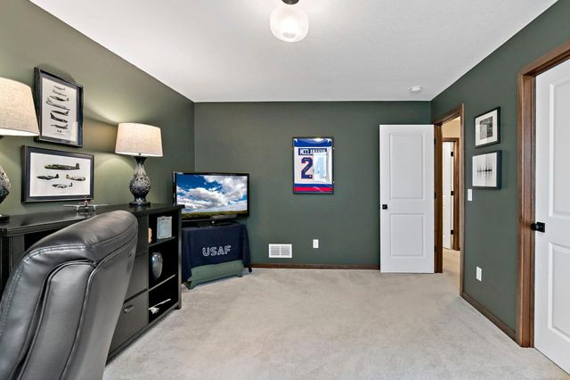 11418 Sunflower Lane N, Lake Elmo, MN 55042